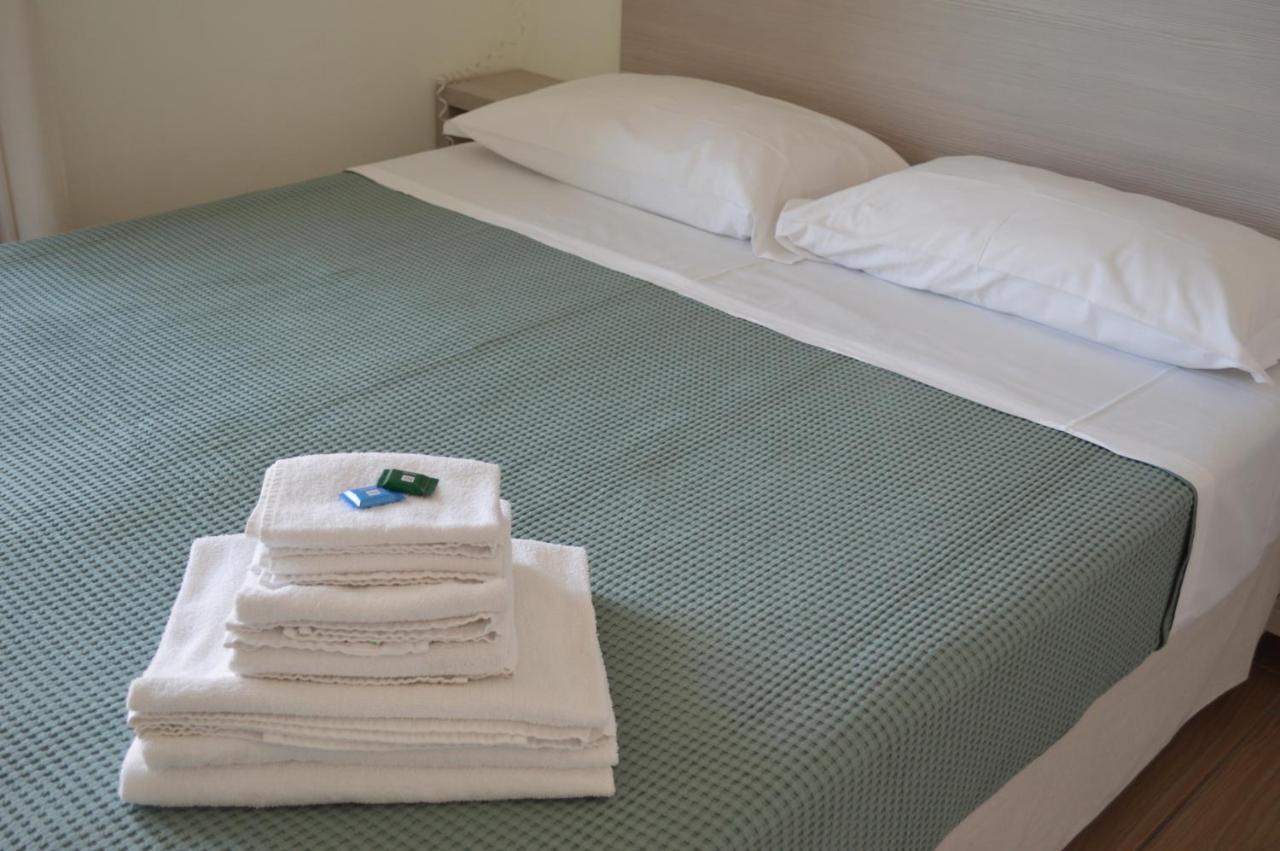 Hotel Riva E Mare Rimini Bagian luar foto