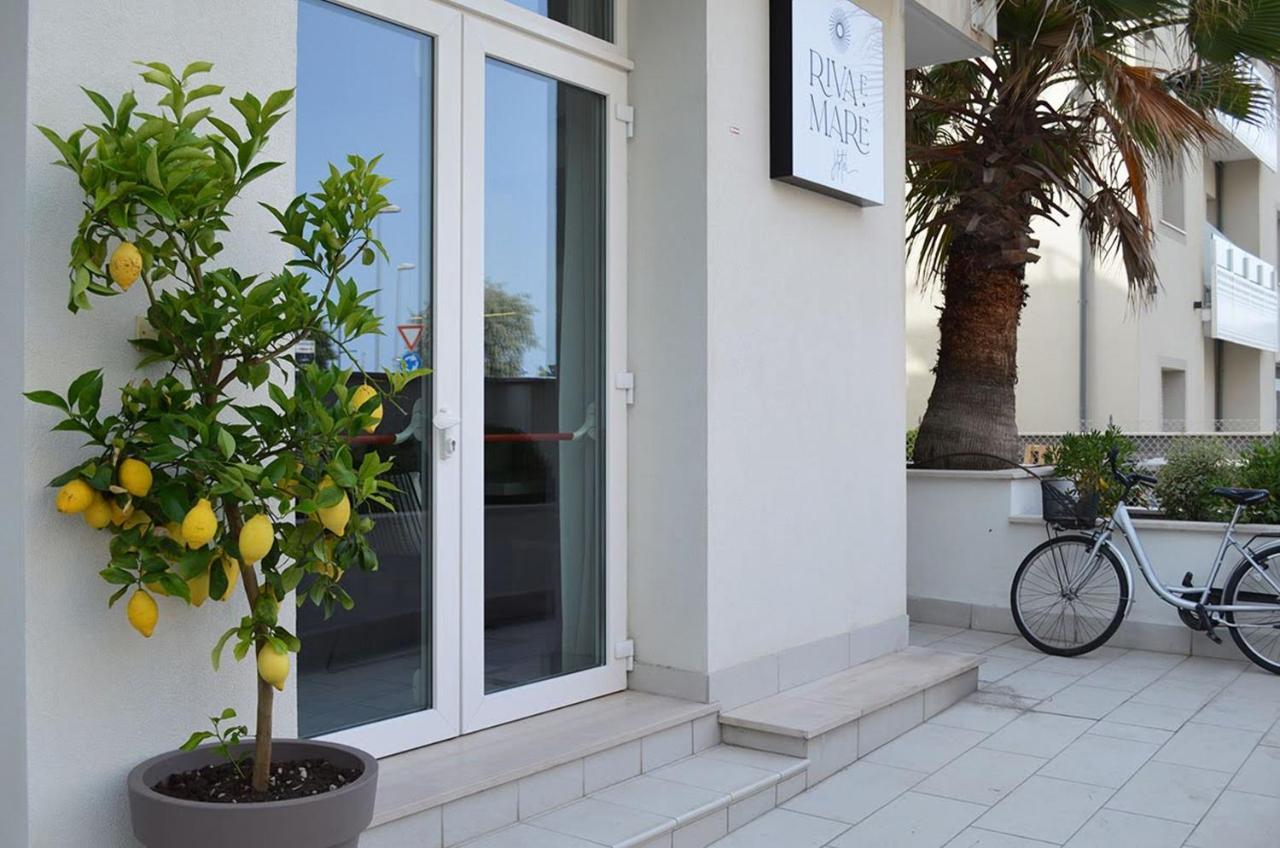 Hotel Riva E Mare Rimini Bagian luar foto