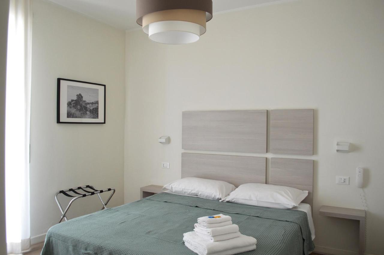 Hotel Riva E Mare Rimini Bagian luar foto